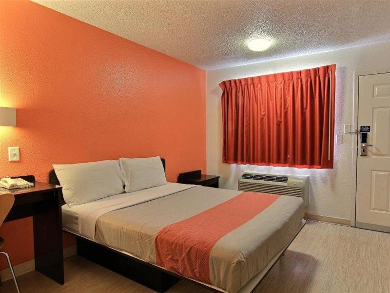 Motel 6-Austin, Tx المظهر الخارجي الصورة
