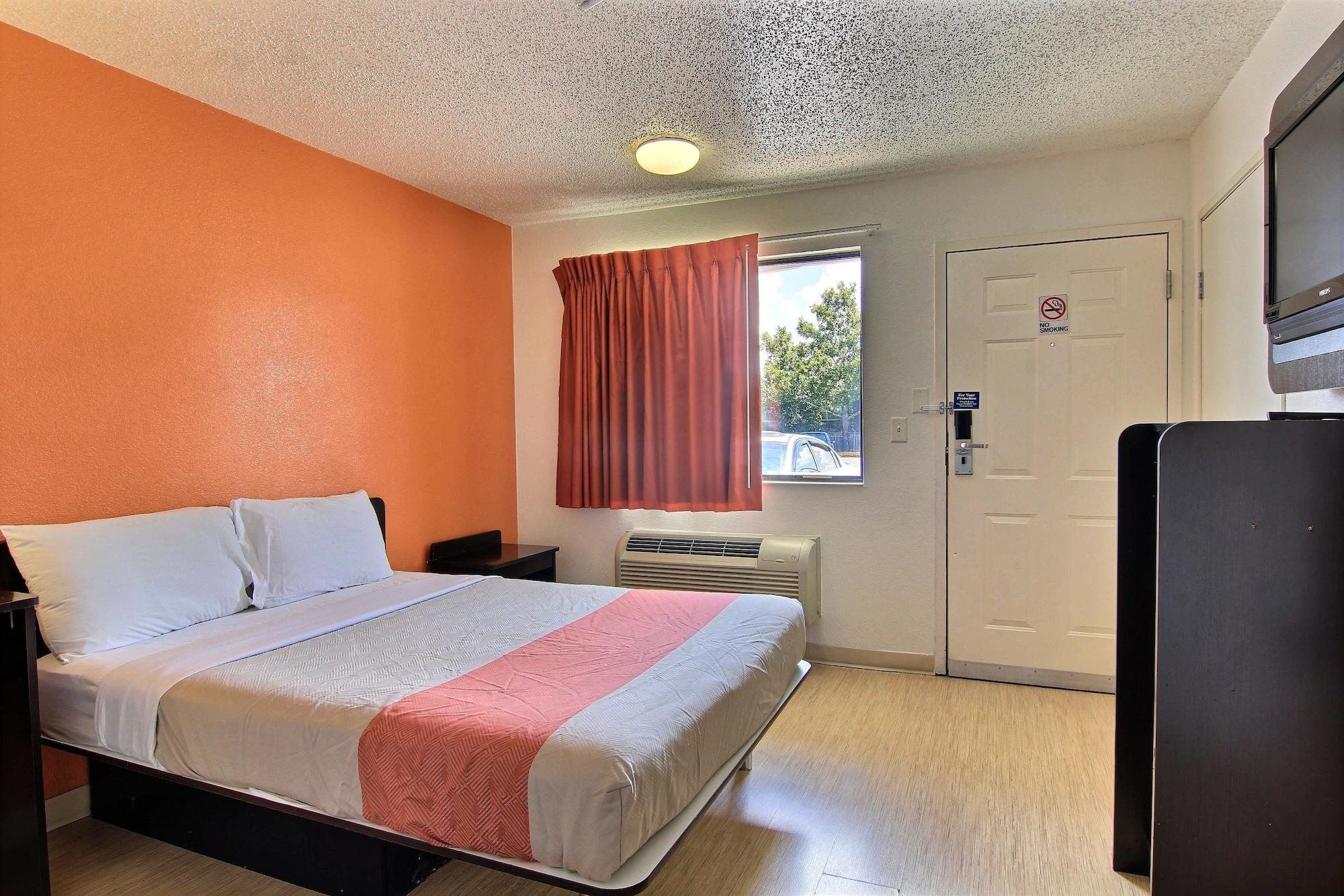 Motel 6-Austin, Tx المظهر الخارجي الصورة