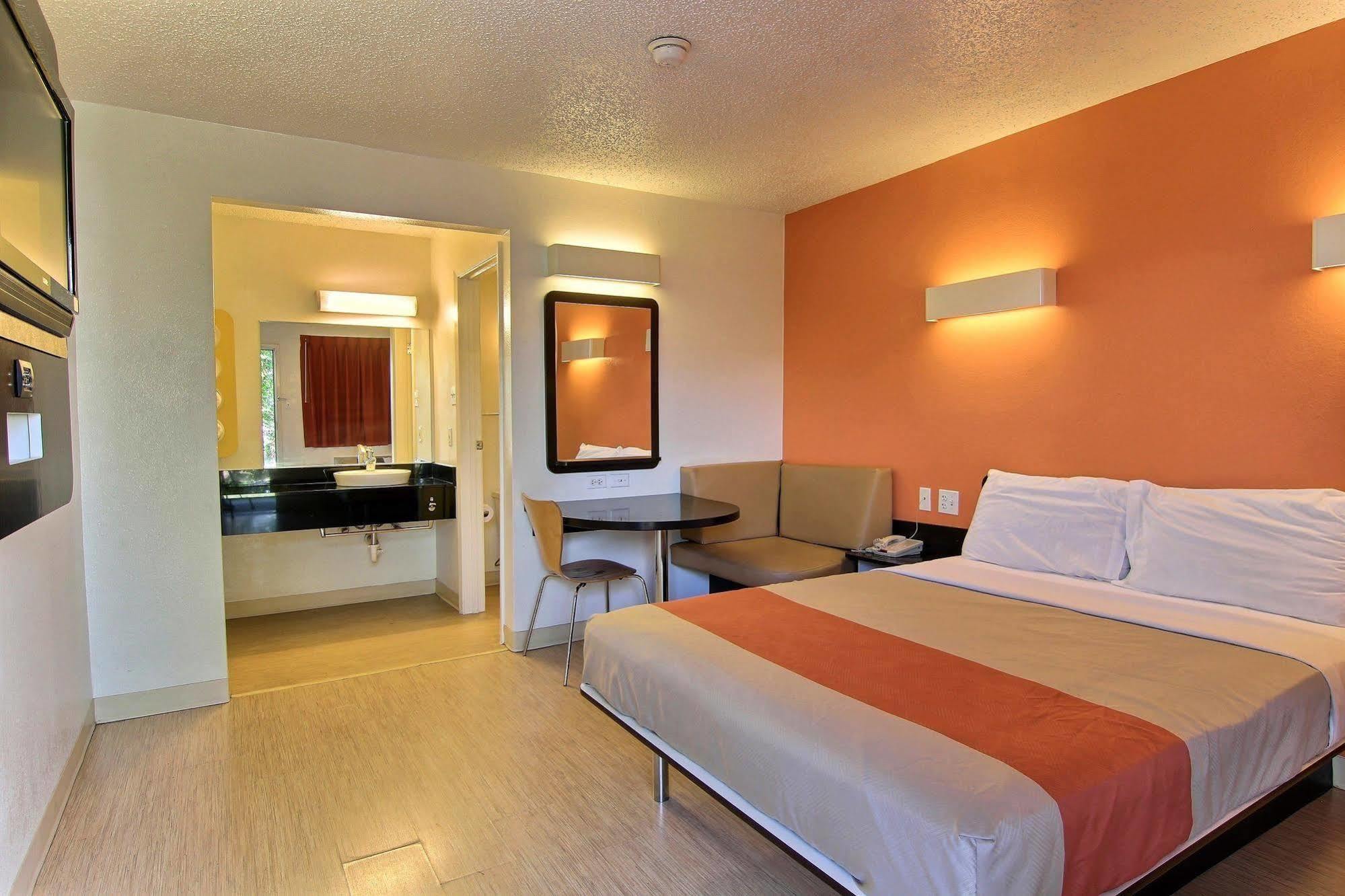 Motel 6-Austin, Tx المظهر الخارجي الصورة