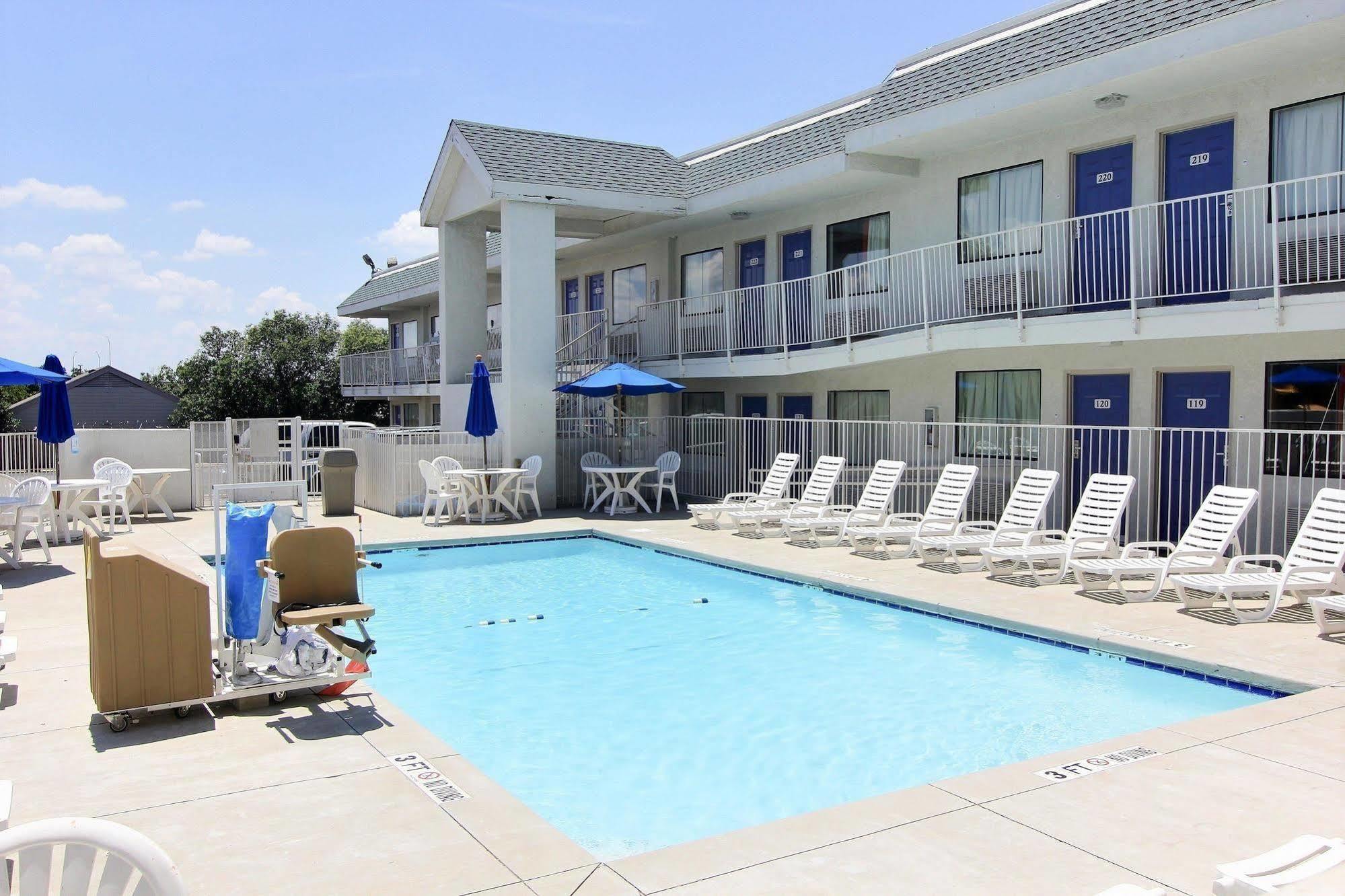 Motel 6-Austin, Tx المظهر الخارجي الصورة